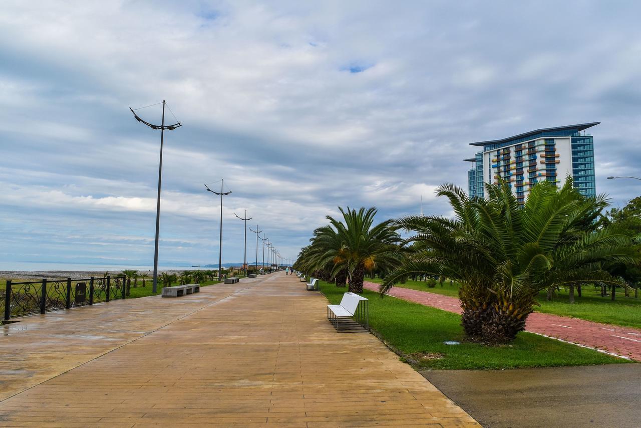 Hostel Mar Nero Batumi Exterior foto