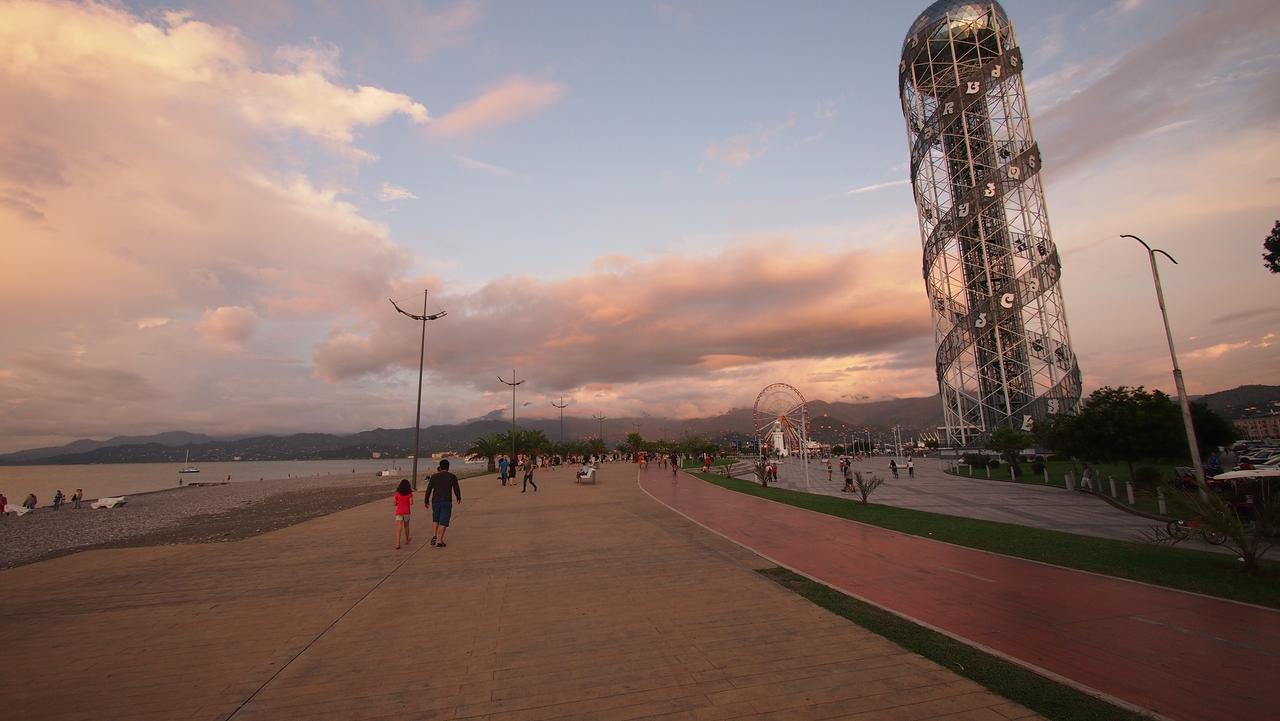 Hostel Mar Nero Batumi Exterior foto